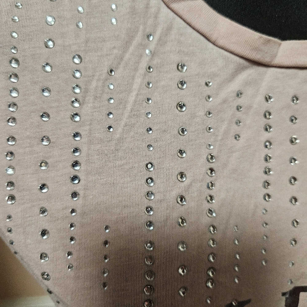 GUESS Embellished Rhinestone Tee - Picture 5 of 10